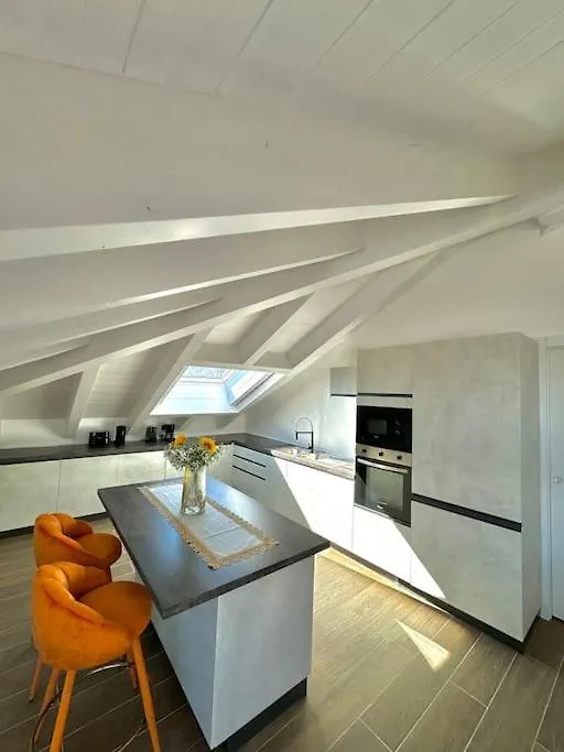 Apt. Aries - Penthouse Menaggio