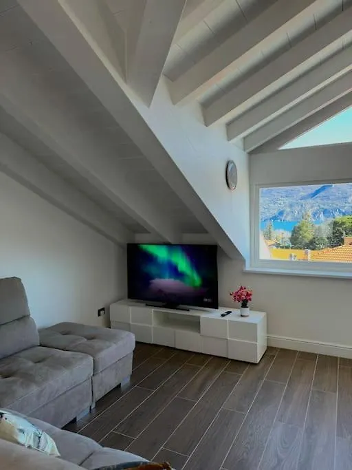 Apt. Aries - Penthouse Menaggio